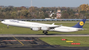 Photo of D-AIHY - Airbus A340-642 operated by Lufthansa