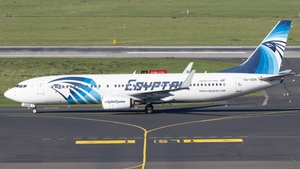 Photo of SU-GEN - Boeing 737-866 operated by Egyptair