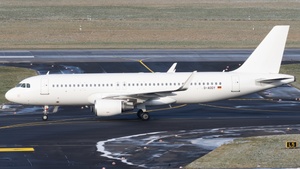 Photo of D-ADDY - Airbus A320-214 operated by LEAV Aviation