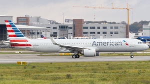 Photo of N303NY - Airbus A321-253NY operated by American Airlines