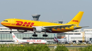 Photo of D-AEAF - Airbus A300B4-622R(F) operated by European Air Transport