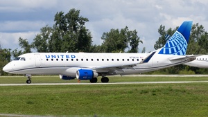 Photo of N736YX - Embraer ERJ-175LR operated by United Express (opb Republic Airways)