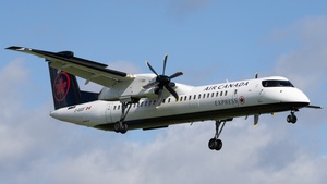 Photo of C-GGOF - Bombardier DHC-8-402 Dash 8 Q400 operated by Air Canada Express (opb Jazz Air)
