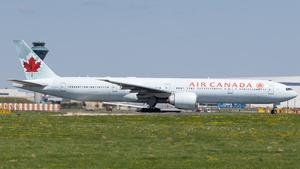 Photo of C-FIUW - Boeing 777-333(ER) operated by Air Canada