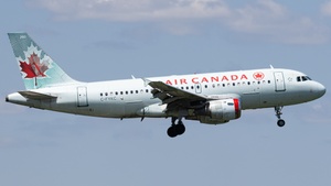 Photo of C-FYKC - Airbus A319-114 operated by Air Canada