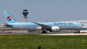 Photo of HL8085 - Boeing 787-9 Dreamliner operated by Korean Air