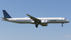 Photo of C-GKXA - Embraer ERJ-195-E2 operated by Porter Airlines