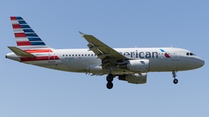Photo of N704US - Airbus A319-112 operated by American Airlines