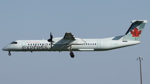 Photo of C-GJZC - Bombardier DHC-8-402 Dash 8 Q400 operated by Air Canada Express (opb Jazz Air)