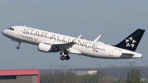 Photo of OO-SNQ - Airbus A320-214 operated by Brussels Airlines