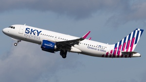 Photo of SX-GRE - Airbus A320-251N operated by Sky Express