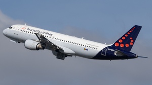 Photo of OO-SNJ - Airbus A320-214 operated by Brussels Airlines