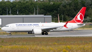 Photo of TC-LCJ - Boeing 737 MAX 8 operated by Turkish Airlines