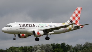 Photo of EC-MTD - Airbus A319-111 operated by Volotea