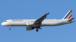 Photo of F-GTAQ - Airbus A321-212 operated by Air France