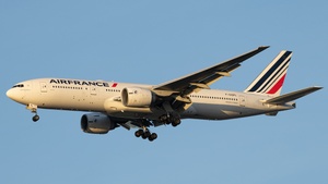 Photo of F-GSPL - Boeing 777-228(ER) operated by Air France