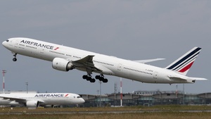 Photo of F-GZNA - Boeing 777-328(ER) operated by Air France