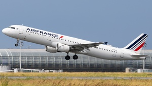 Photo of F-GTAU - Airbus A321-212 operated by Air France