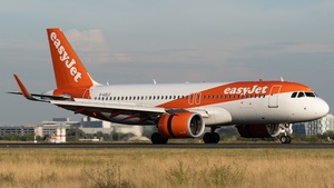 Photo of G-UZLC - Airbus A320-251N operated by easyJet