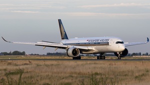 Photo of 9V-SMN - Airbus A350-941 operated by Singapore Airlines