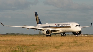 Photo of 9V-SMR - Airbus A350-941 operated by Singapore Airlines