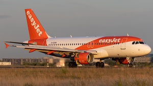 Photo of G-EZAN - Airbus A319-111 operated by easyJet