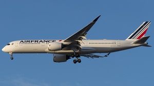 Photo of F-HUVM - Airbus A350-941 operated by Air France