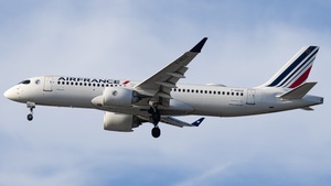 Photo of F-HZUZ - Airbus A220-300 operated by Air France
