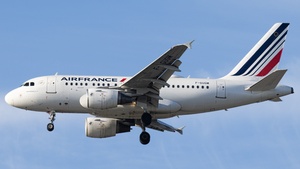 Photo of F-GUGM - Airbus A318-111 operated by Air France