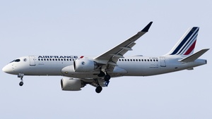 Photo of F-HZUQ - Airbus A220-300 operated by Air France