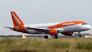 Photo of OE-IVI - Airbus A320-214 operated by easyJet Europe