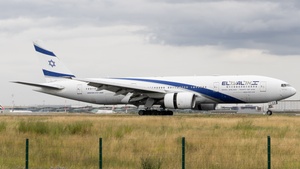 Photo of 4X-ECE - Boeing 777-258(ER) operated by El Al Israel Airlines