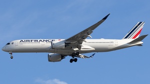 Photo of F-HTYN - Airbus A350-941 operated by Air France