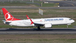 Photo of TC-LCL - Boeing 737 MAX 8 operated by Turkish Airlines