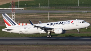 Photo of F-HEPG - Airbus A320-214 operated by Air France