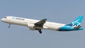 Photo of C-GEZN - Airbus A321-211 operated by Air Transat