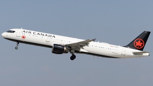 Photo of C-GITU - Airbus A321-211 operated by Air Canada