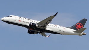 Photo of C-FRQM - Embraer ERJ-175SU operated by Air Canada Express (opb Jazz Air)