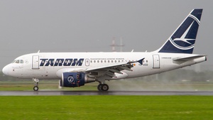 Photo of YR-ASD - Airbus A318-111 operated by Tarom - Romanian Air Transport