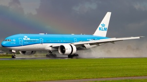 Photo of PH-BQC - Boeing 777-206(ER) operated by KLM Royal Dutch Airlines