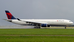 Photo of N819NW - Airbus A330-323 operated by Delta Air Lines