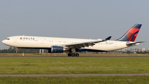 Photo of N829NW - Airbus A330-302 operated by Delta Air Lines