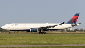 Photo of N826NW - Airbus A330-302 operated by Delta Air Lines