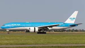 Photo of PH-BQF - Boeing 777-206(ER) operated by KLM Asia