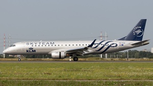 Photo of PH-EZX - Embraer ERJ-190STD operated by KLM Cityhopper