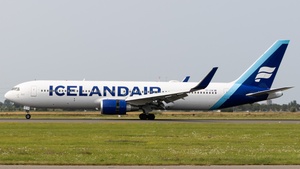 Photo of TF-ISW - Boeing 767-319(ER) operated by Icelandair