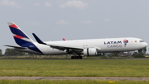 Photo of N538LA - Boeing 767-316(ER)(BCF) operated by LATAM Cargo Colombia