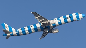 Photo of D-ATCA - Airbus A321-211 operated by Condor