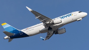Photo of D-AIUU - Airbus A320-214 operated by Discover Airlines