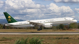 Photo of HZ-HMED - Boeing 757-23A operated by Saudi Aero Medical Evacuation